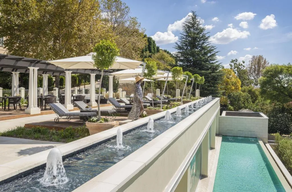 Four Seasons Hotel The Westcliff — 3