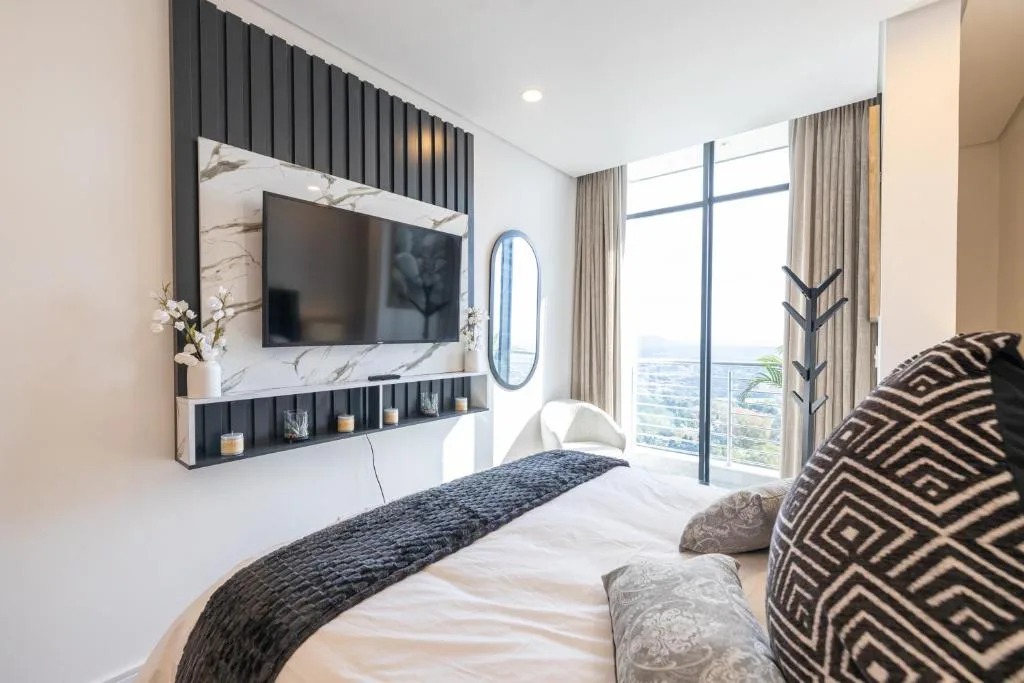 Sandton Skyline Stay — 2