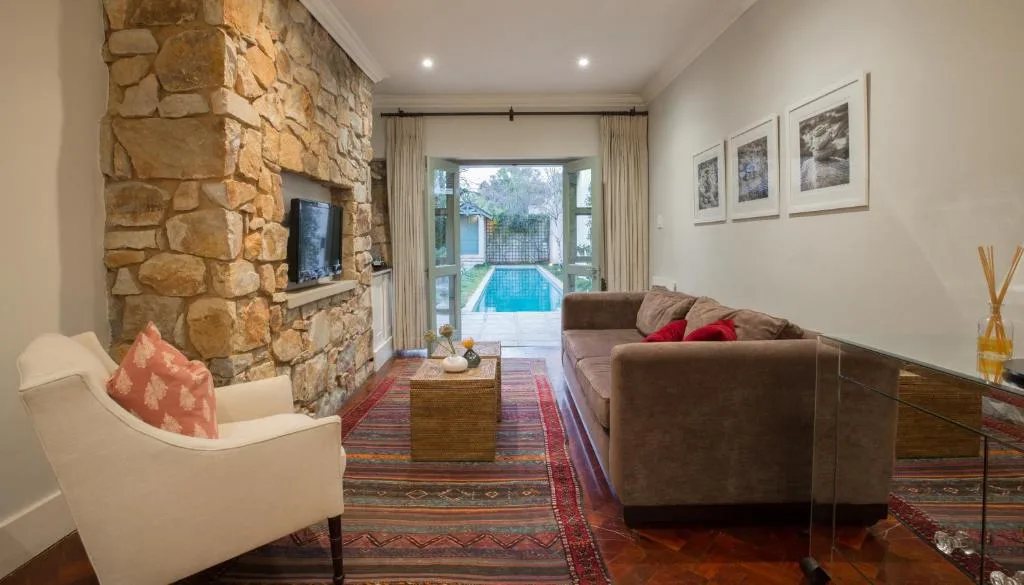 The Parkwood — 4