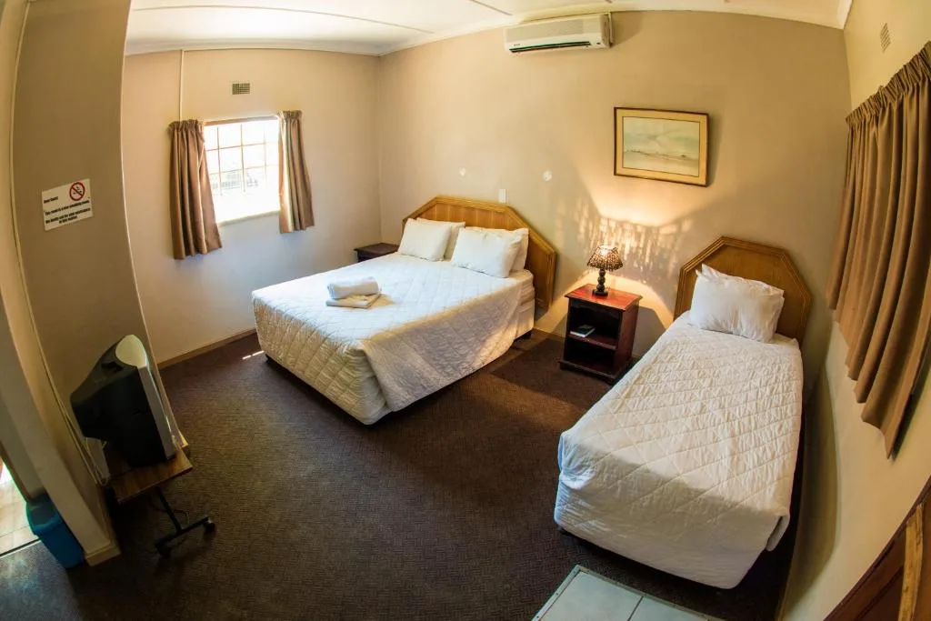Horseshoe Inn and Conference Center — 2