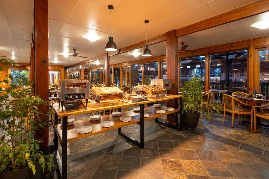 Knysna Log-Inn Hotel — 4