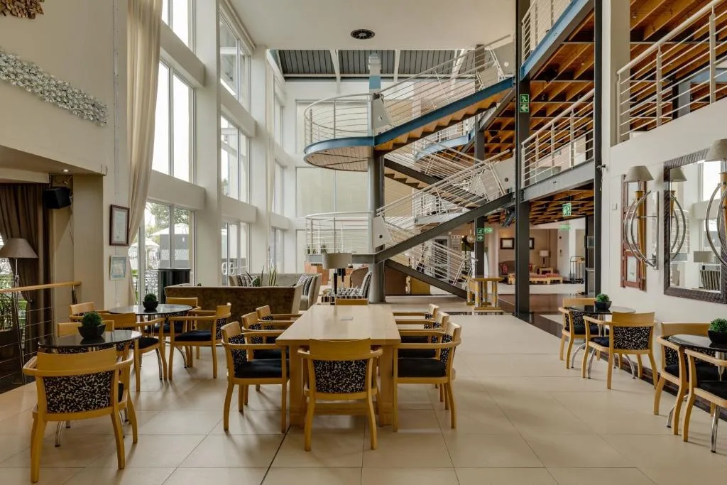Protea Hotel by Marriott Knysna Quays — 5