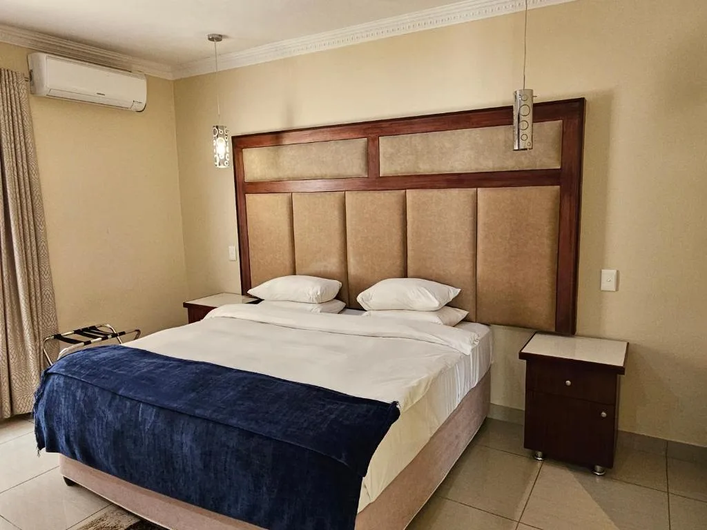 Booth Suite Hotel Mafikeng — 2