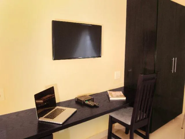 Booth Suite Hotel Mafikeng — 5