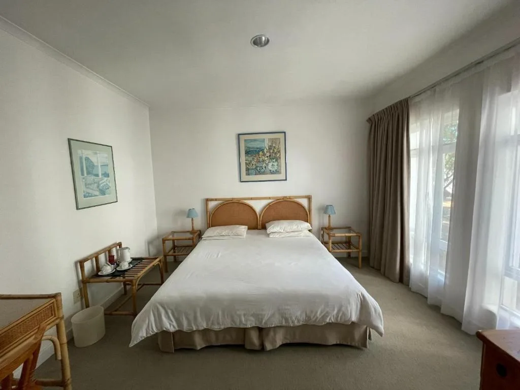 Samoa Hotel — 2