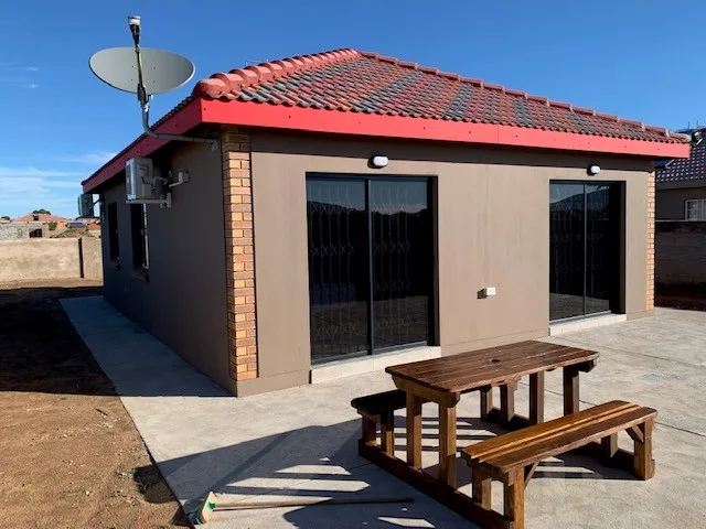 Elephant House, 2 Bedroom -Self Catering, Fine Property Selection SA (PTY) ltd. — 2