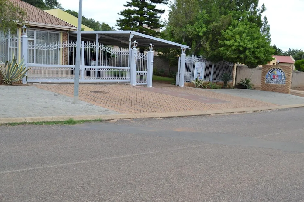 KAMOGELO GUEST HOUSE — 2
