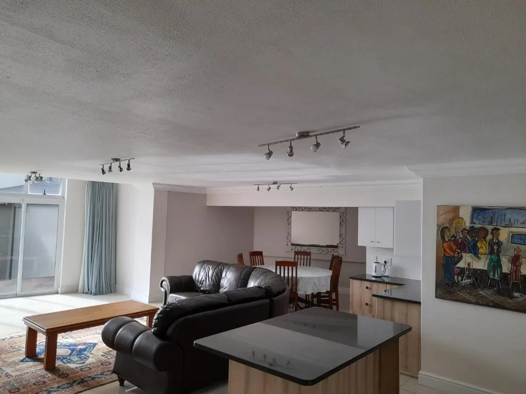 Beach Club Self Catering Apartments — 3
