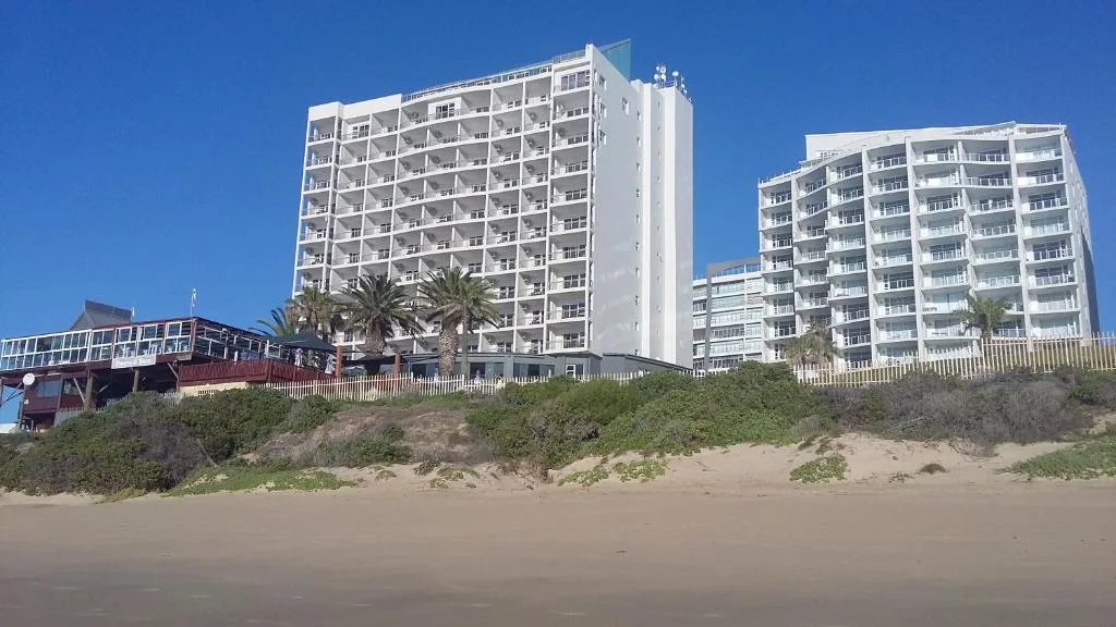 Beach Club Self Catering Apartments — 4