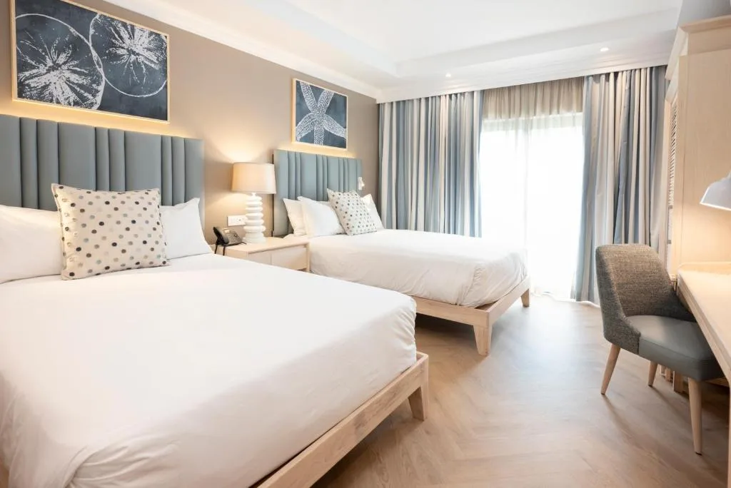Garden Route Hotel — 3