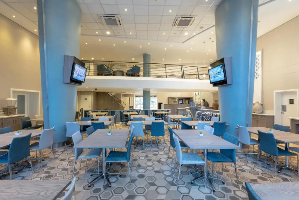 StayEasy Mbombela — 3