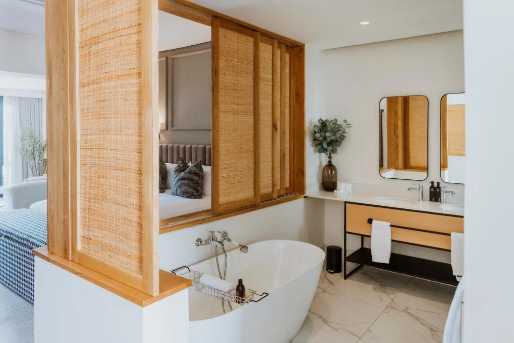 Laborie Estate — 3