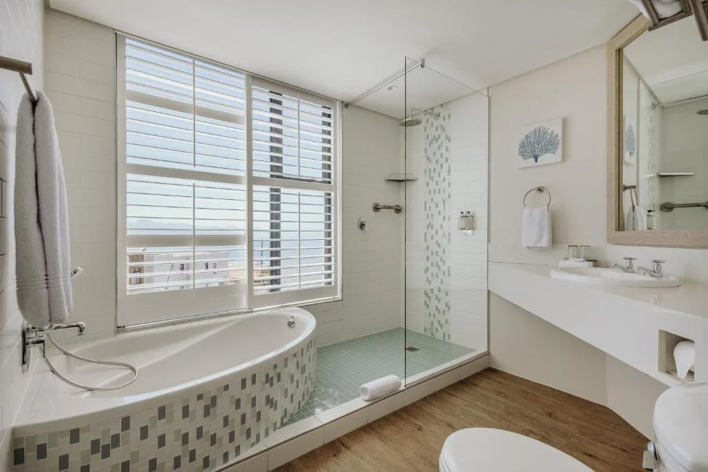 Bayview Hotel — 3