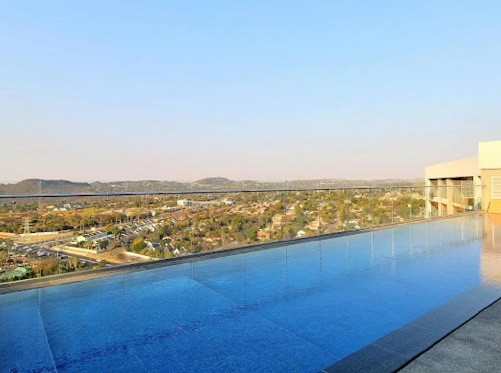 1403 Menlyn Maine Trilogy — 4