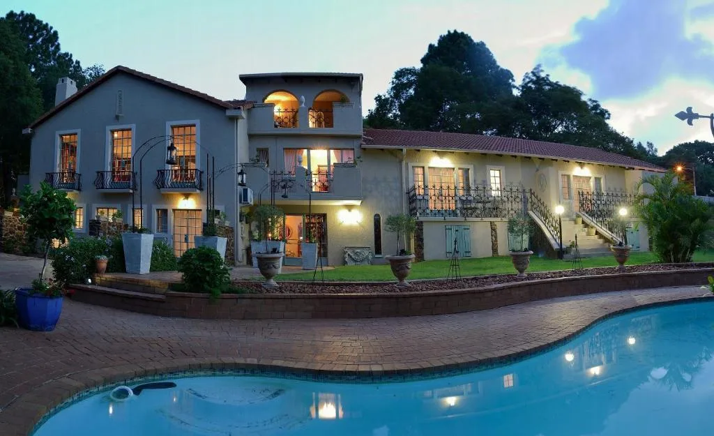 Duke & Duchess Boutique Hotel — 4