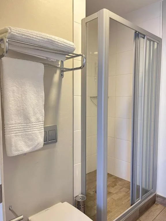 REGENCY APARTMENT HOTEL-ST@Y — 5
