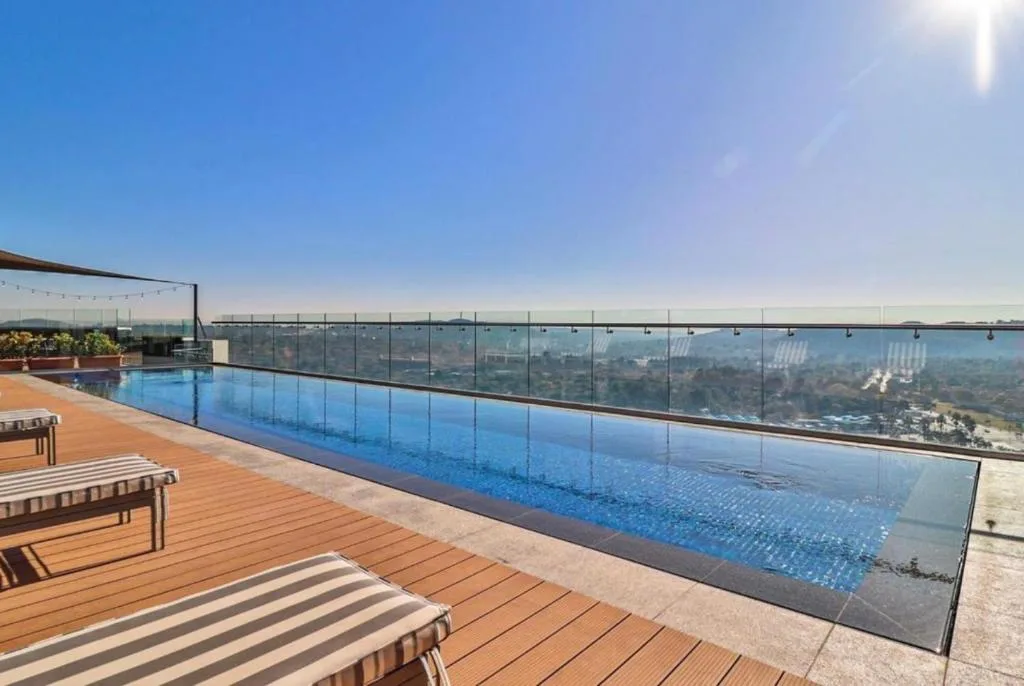 The Capital Trilogy Menlyn Maine Apartments 913 — 4