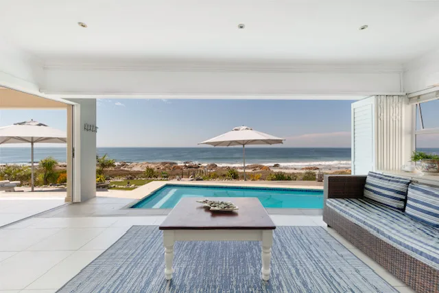 Musselcracker Beach Front Bed and Breakfast