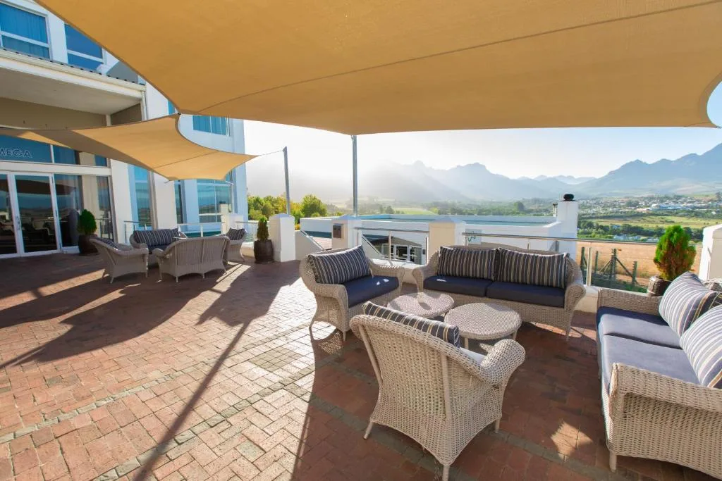 Protea Hotel by Marriott Stellenbosch & Conference Centre — 2