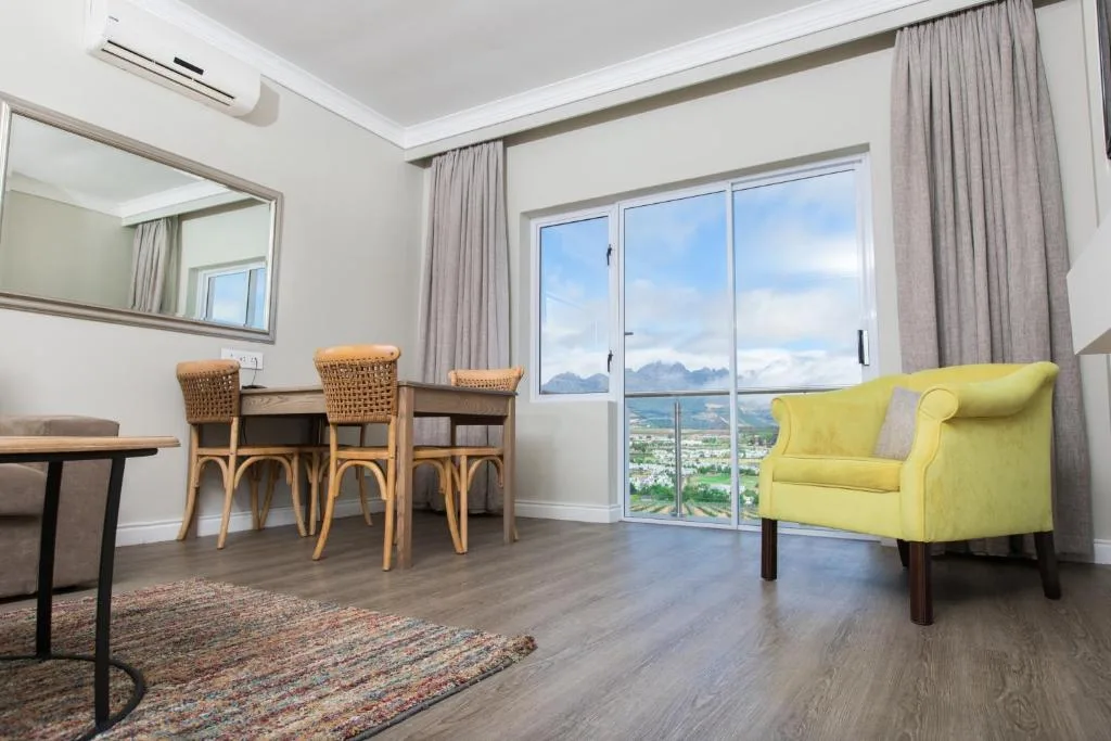 Protea Hotel by Marriott Stellenbosch & Conference Centre — 4