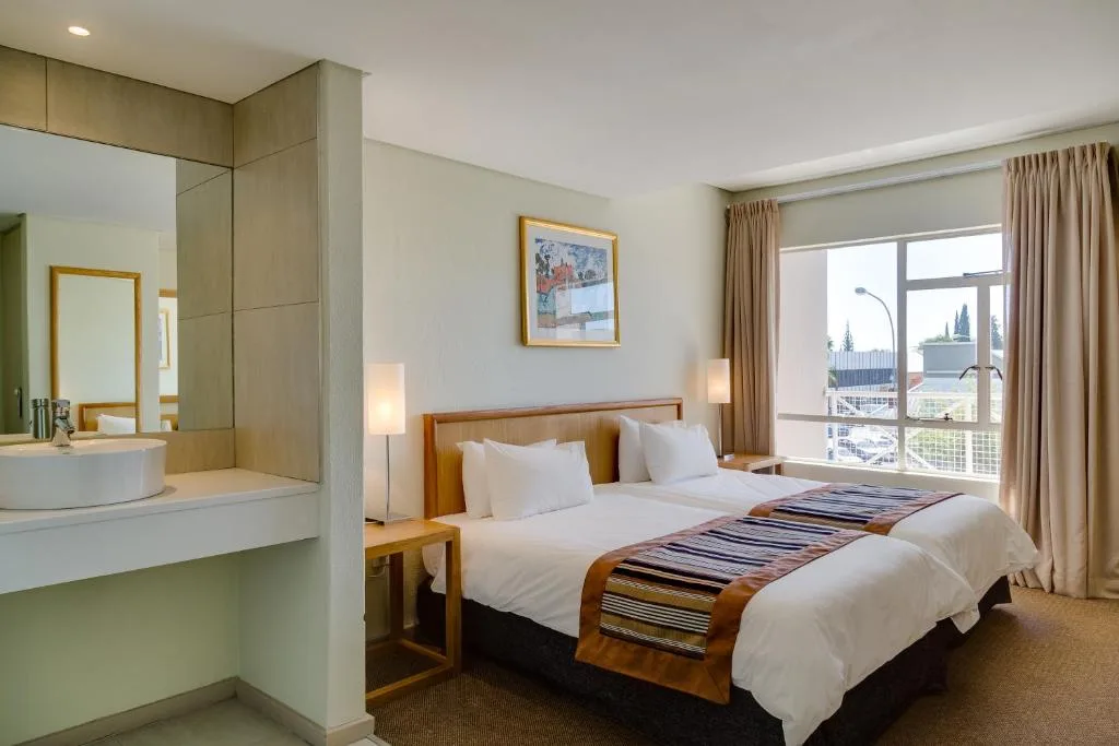 River City Inn — 2