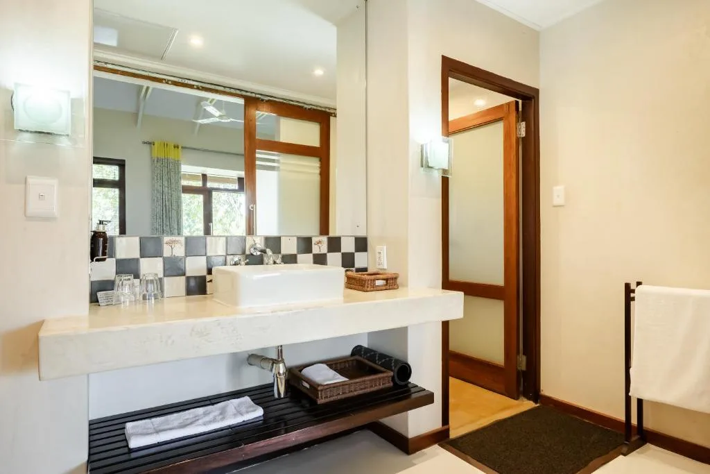 Casterbridge Hollow Boutique Hotel — 3