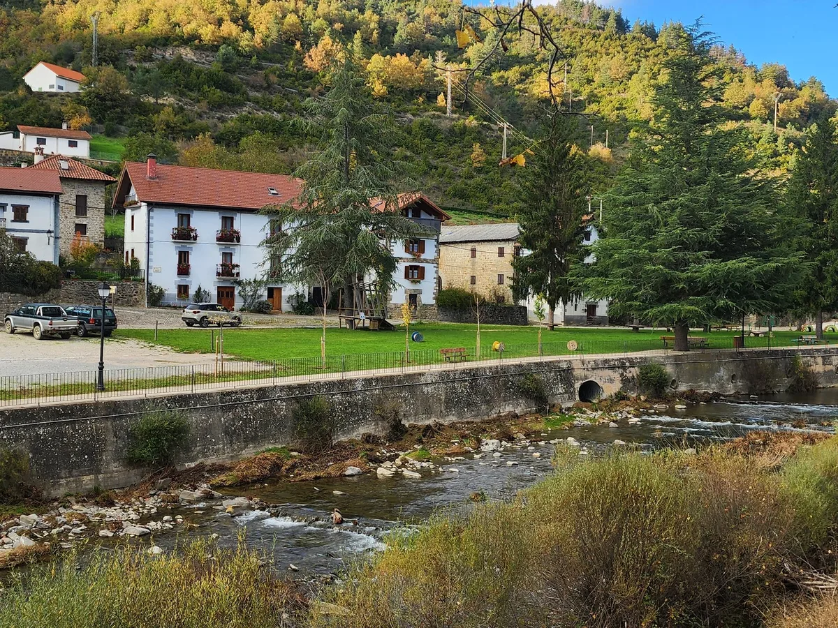 Apartamentos Balisa. Alojamiento rural Esparza de Salazar. Selva de Irati — 3