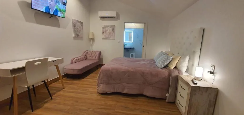 Sandra Rooms — 3