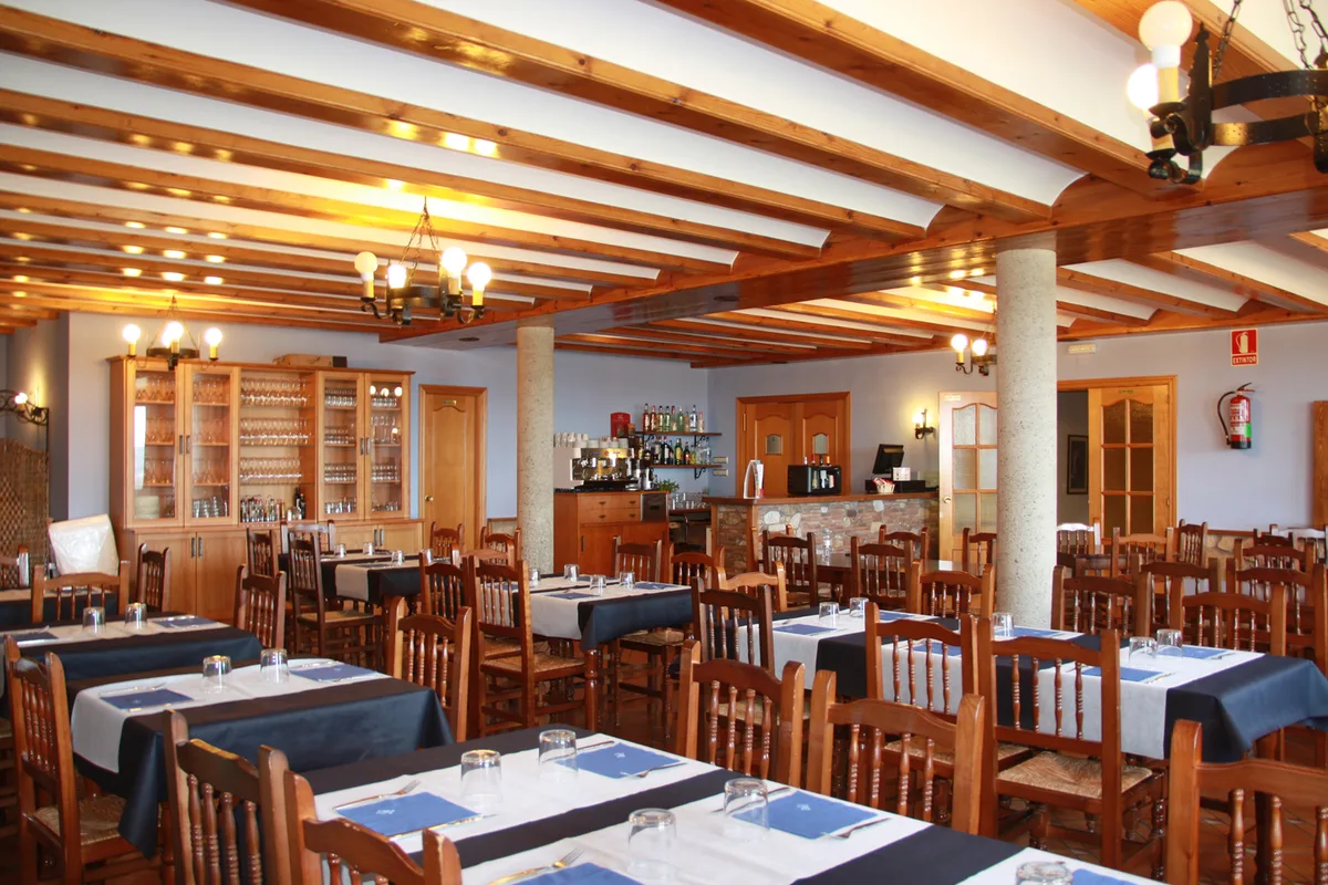 Hostal Gúdar — 2