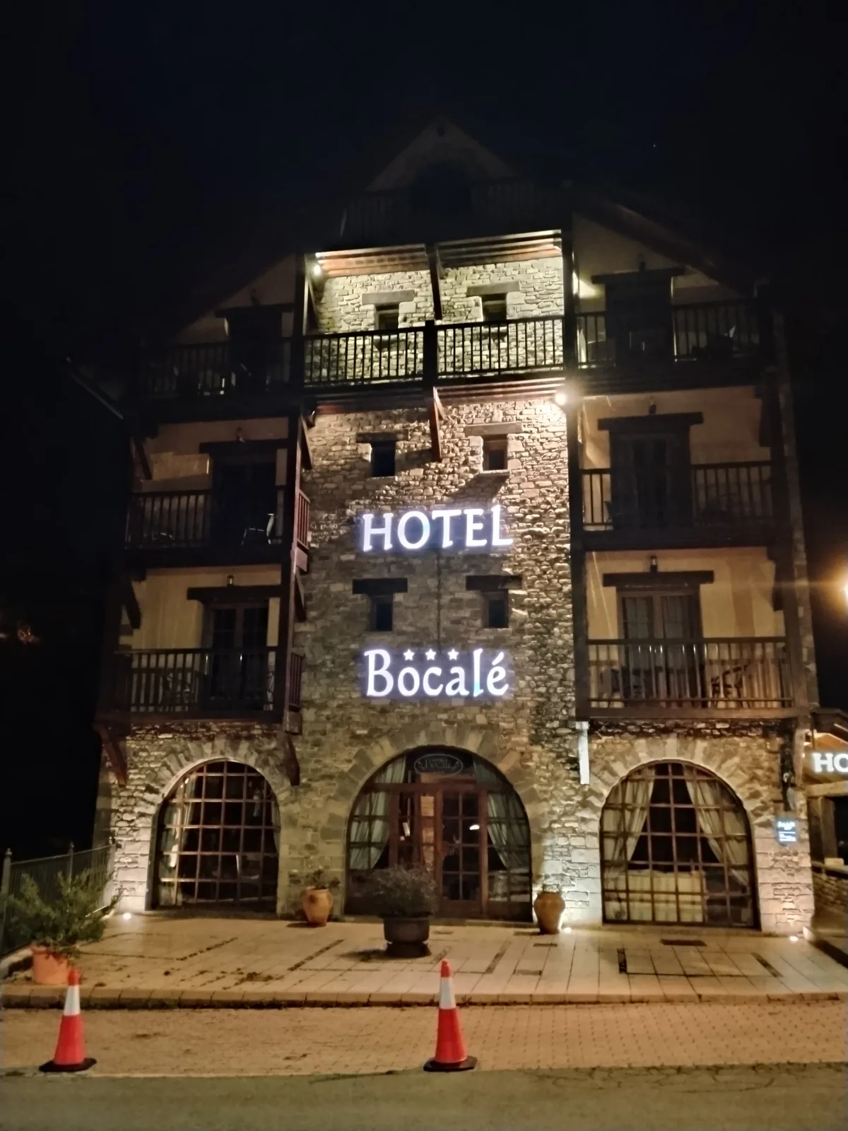 Hotel Bocalé 3000 — 2