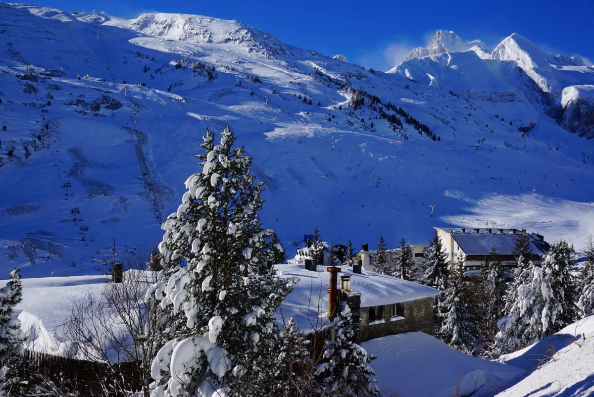 Hotel Edelweiss Candanchu — 2