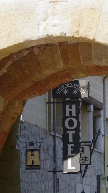 Hotel Arco San Vicente