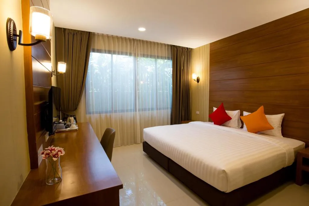 S Bangkok Hotel, Navamin — 2
