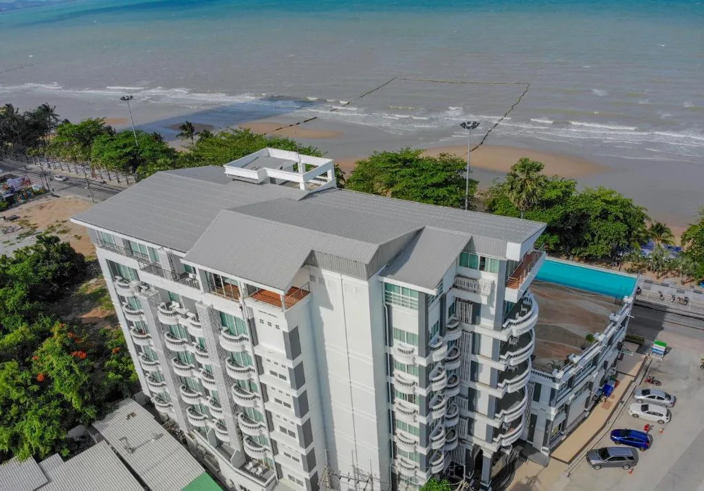 Jomtien Hisotel — 5