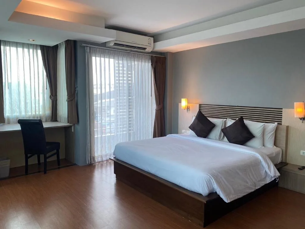 Green Hotel and Resort — 5