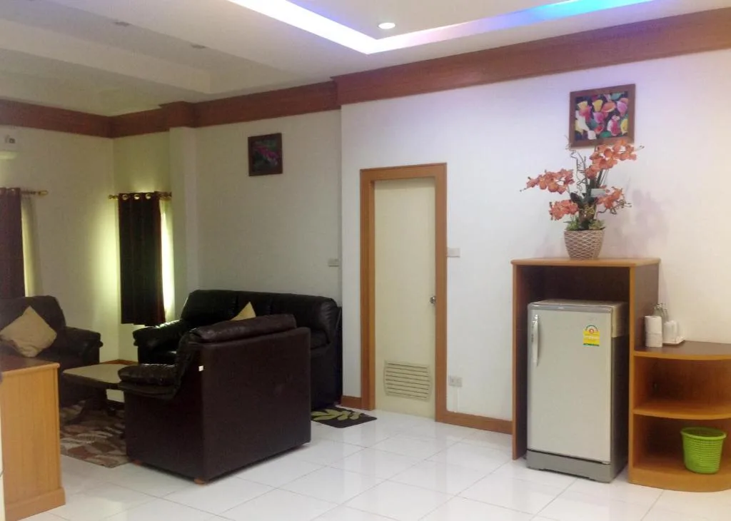 Parada Place — 4