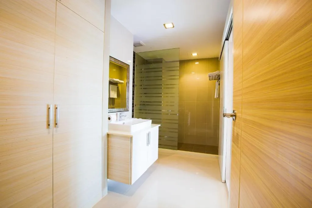 Romantic Khon Kaen Hotel — 3