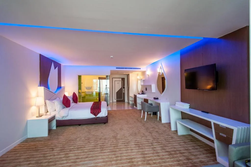 The Paradiso JK Design Hotel — 5