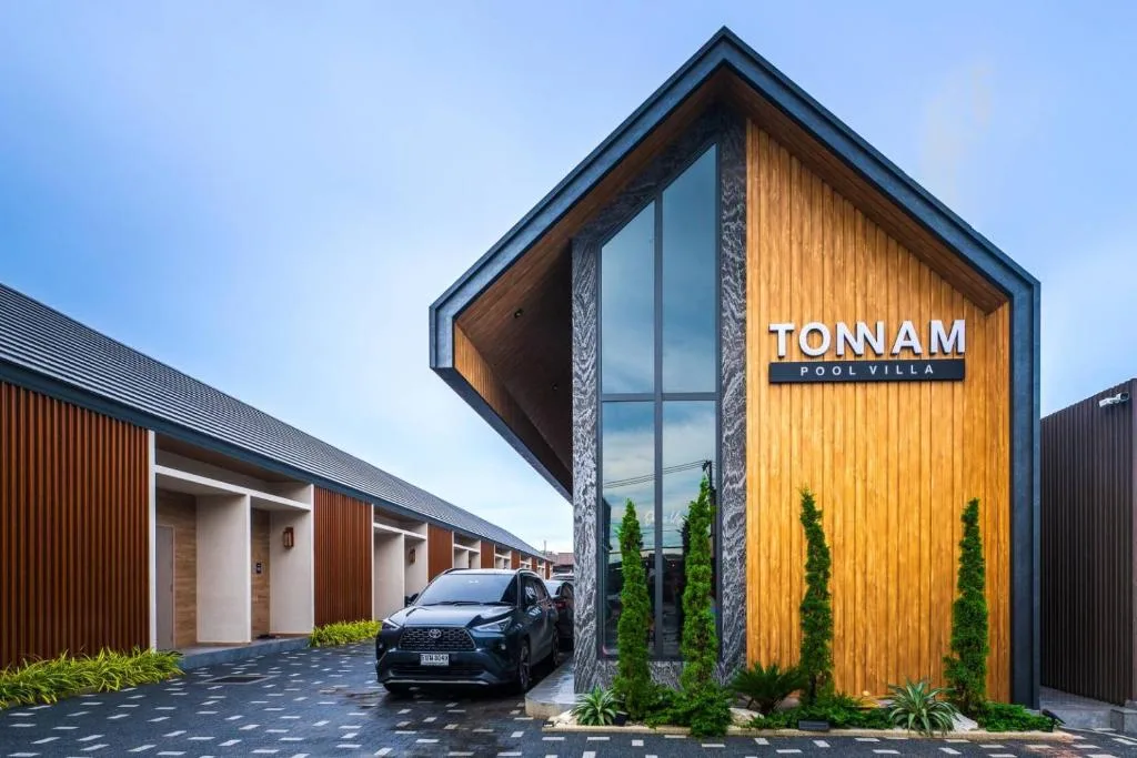 Tonnam pool villa — 1