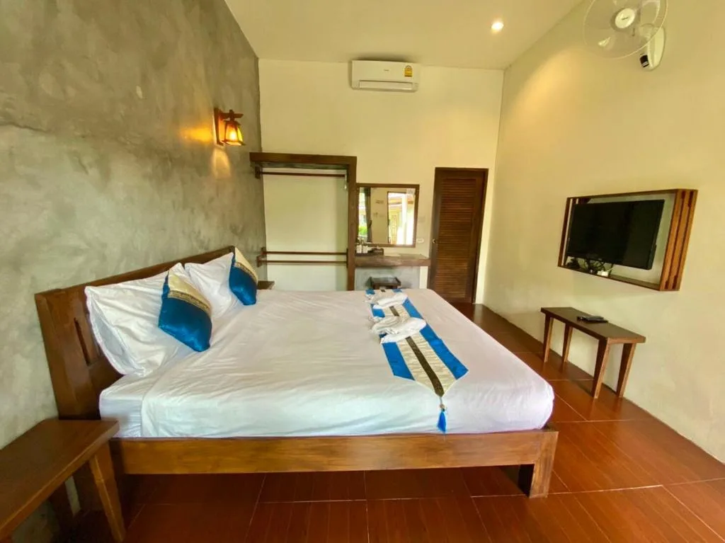 Home Inn Pai Garden — 4