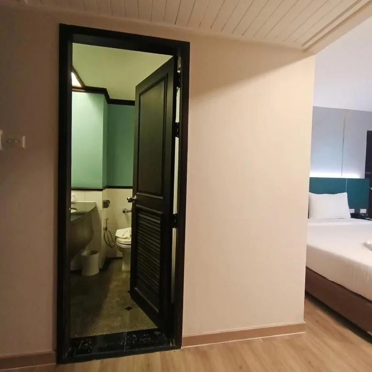 Mayflower Grande Hotel Phitsanulok — 2