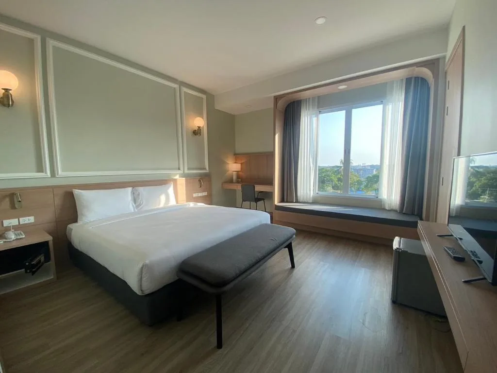Mayflower Grande Suite Hotel — 1
