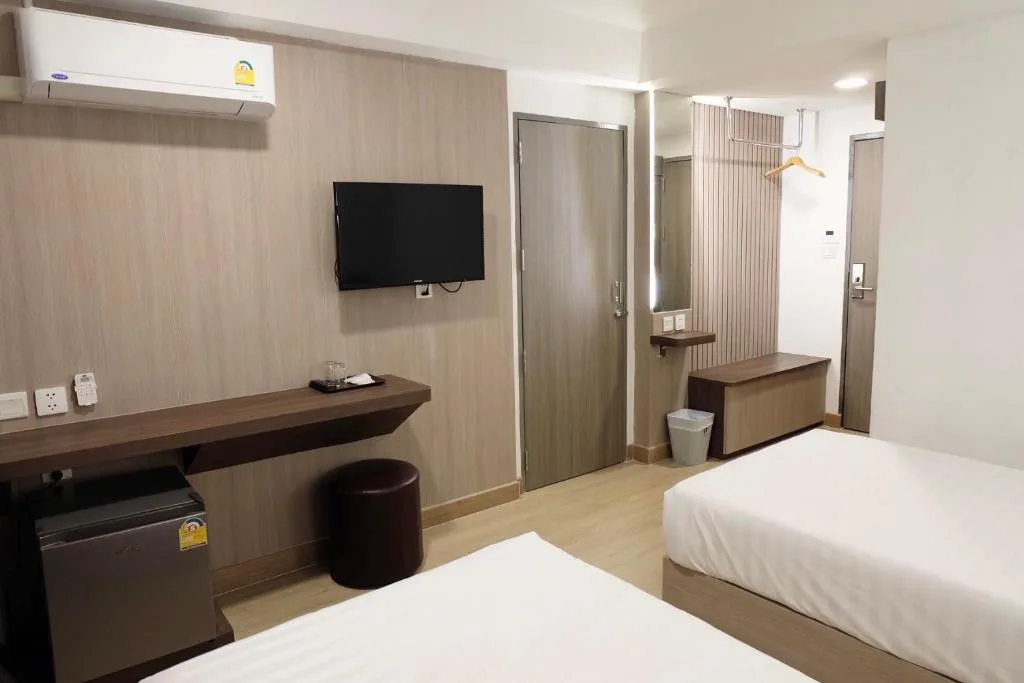 U-Thong Hotel — 3