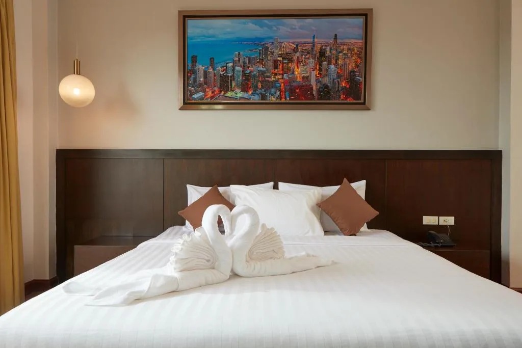 Rhienchai Place Hotel — 2
