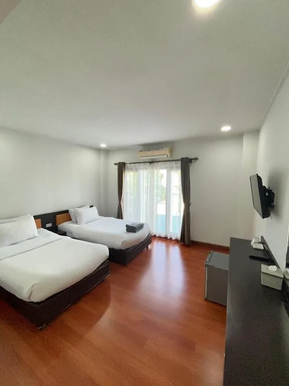 Bordin Hotel — 2