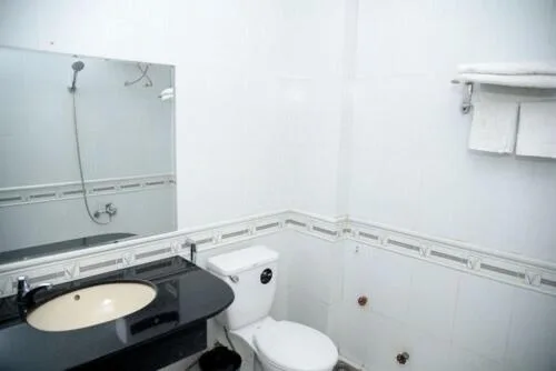 Ha Trinh Hotel — 3