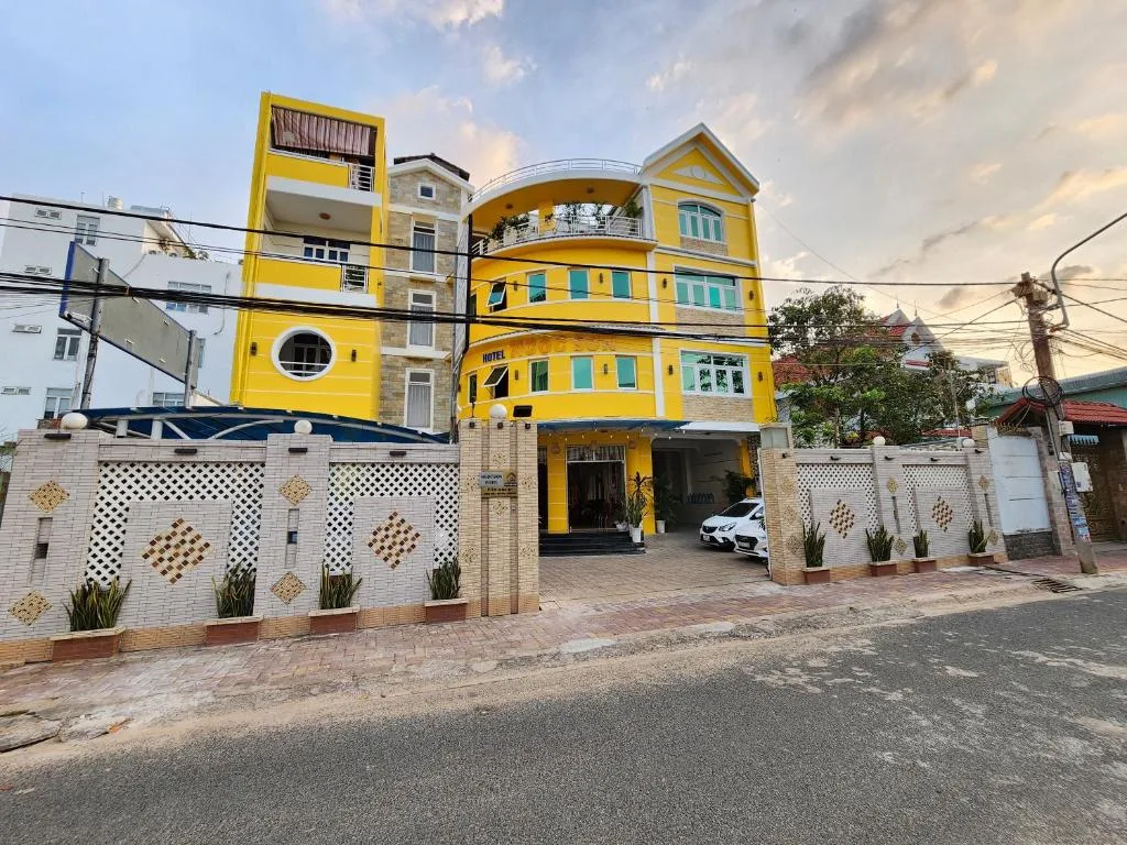 Ngoc Son Hotel