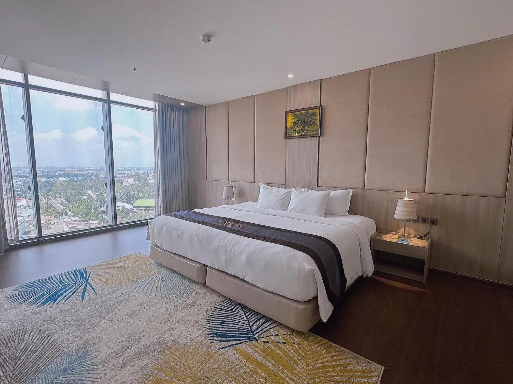 The Mira Central Park Hotel — 2