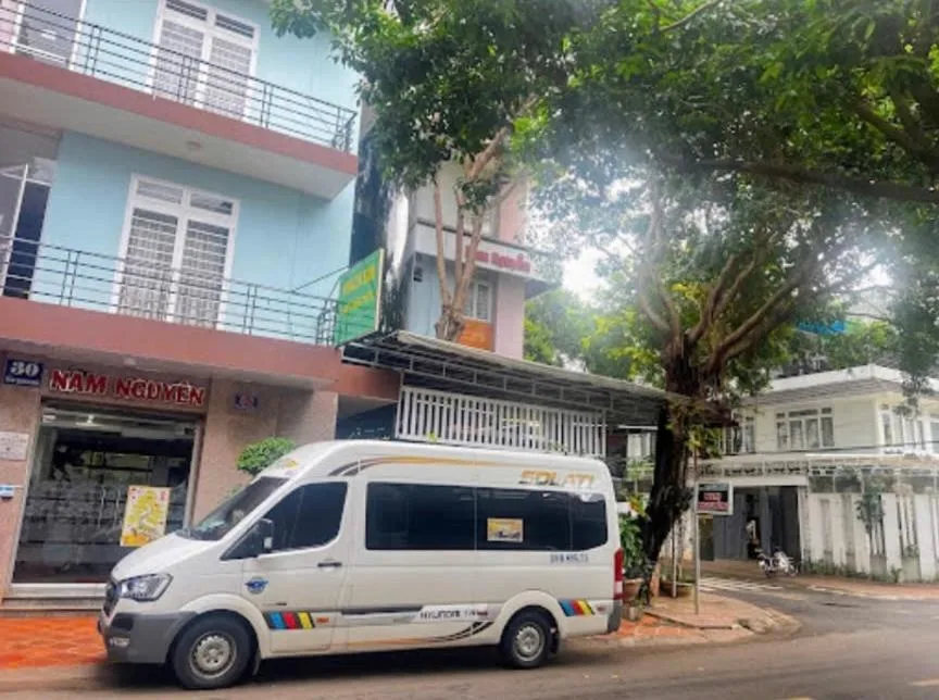 Khách Sạn Nam Nguyên — 3