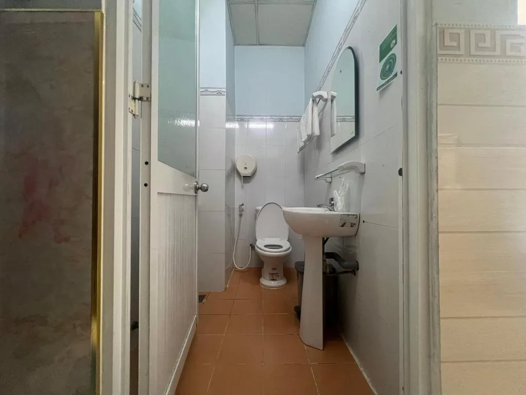 Kim Long Hotel — 3